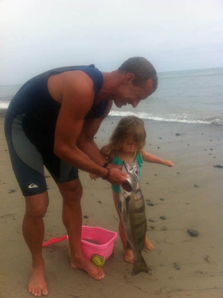 Rob Pelkey Teaching His Daughter, Kaia, How to Catch Fish at San Onofre... <3 